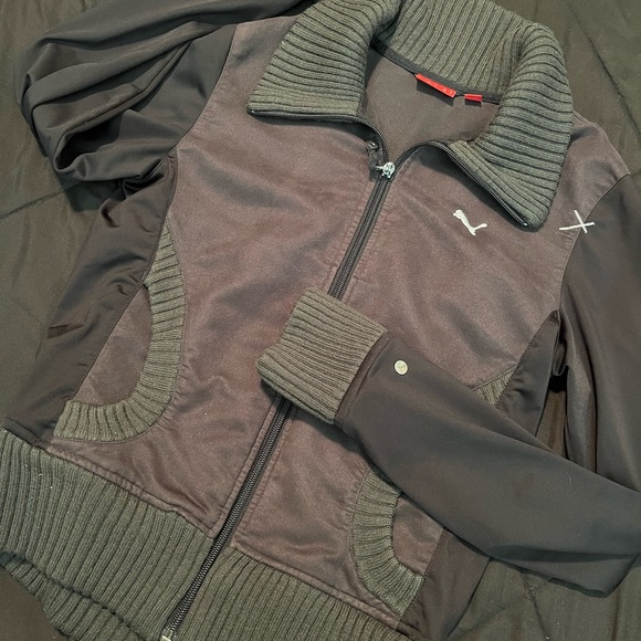Gently Used Cute Puma Jacket w/Ribbed Collar and Cuffs (Sz Medium Womens) - Picture 2 of 4
